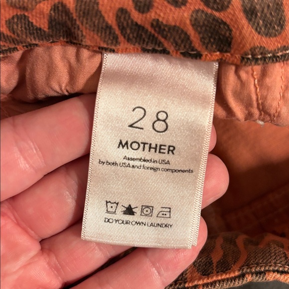 MOTHER high waisted looker ankle fray in animal attraction size 28 - Picture 8 of 8